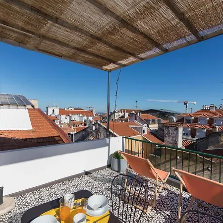 Lovelystay - Bairro Alto Terrace Wonder Daire Lisboa