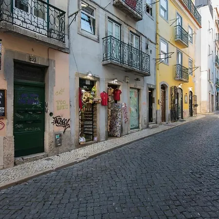 Lovelystay - Bairro Alto Terrace Wonder Daire
