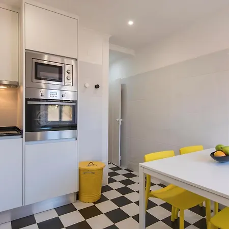 Bairro Alto Terrace Wonder By Lovelystay Lägenhet *
